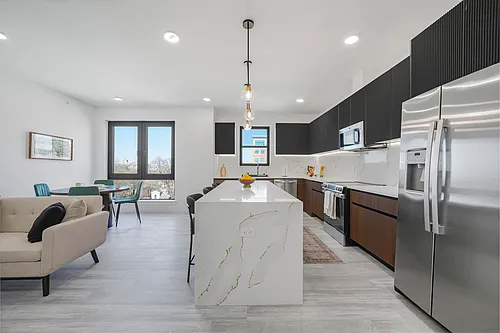 4614 Kennedy Blvd #402 Photo 1