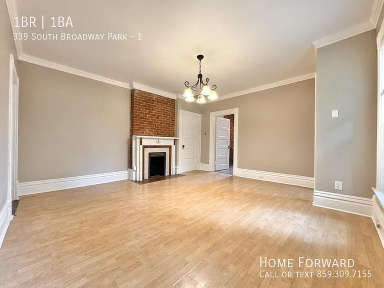 339 S Broadway Park #1 — Photo 4