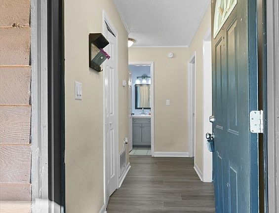 4th image of 500 Cardington Ave
