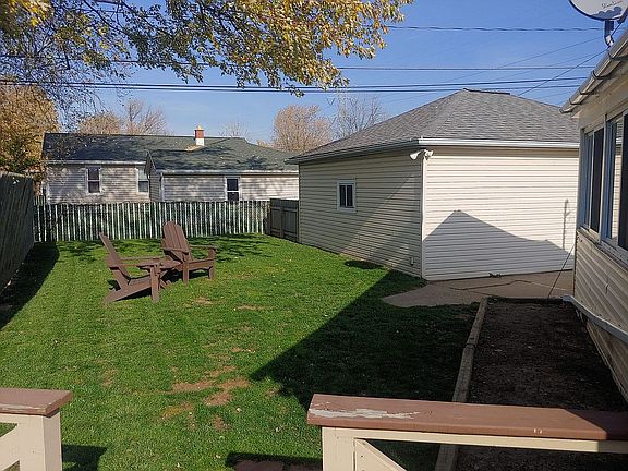4th image of 354 Danbury Dr