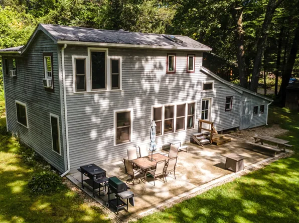 69 Lockes Village Rd, Wendell, MA 01379