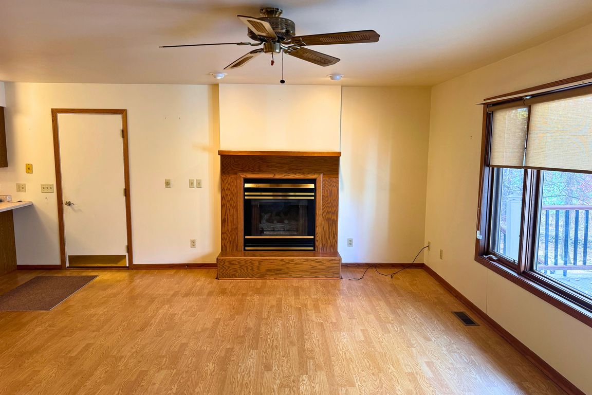 next background image