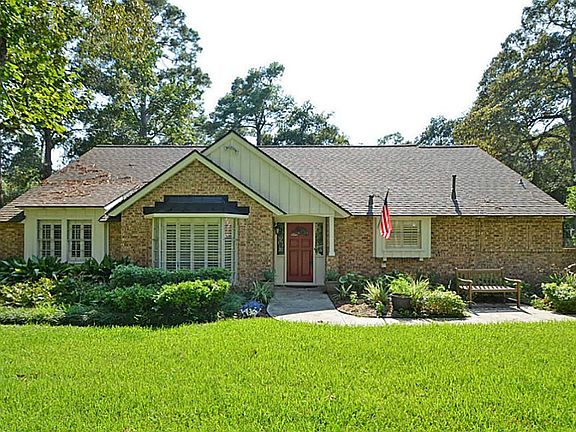 3rd image of 11827 Meadowview Dr