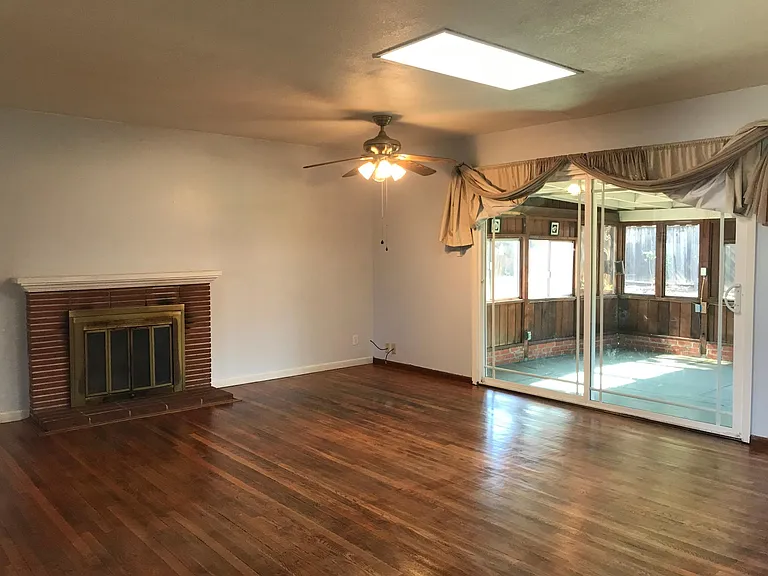 2216 Kendree St — Photo 6
