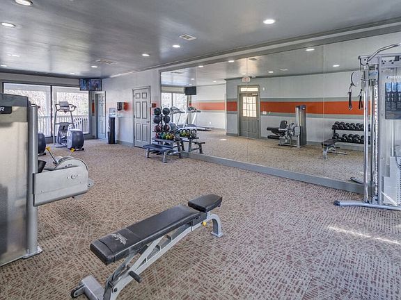 5th image of 1523 Roswell Rd #321