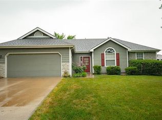 1316 S Pine St, Ottawa, KS 66067