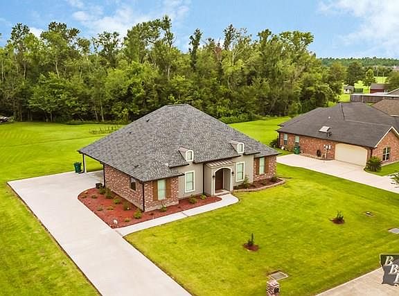 3rd image of 328 Cascade Dr