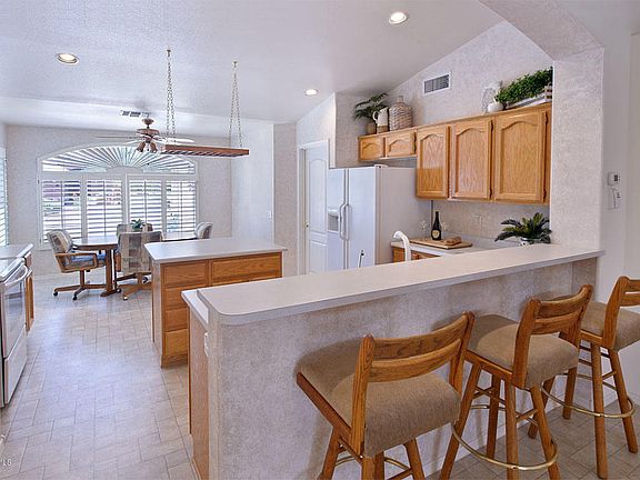 5th image of 14981 W Fairmount Ave