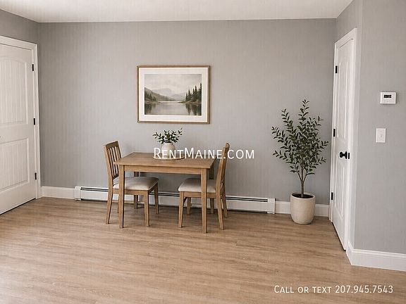 4th image of 8 Twin Oak Dr