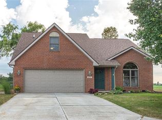 9217 Beechwood Dr, Lapel, IN 46051