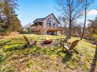 W8510 Lake Point Ct, Oxford, WI 53952