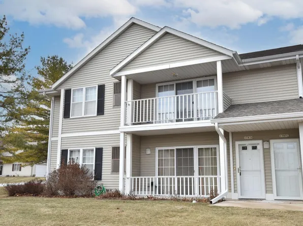 1787 White Pine COURT #A, Grafton, WI 53024