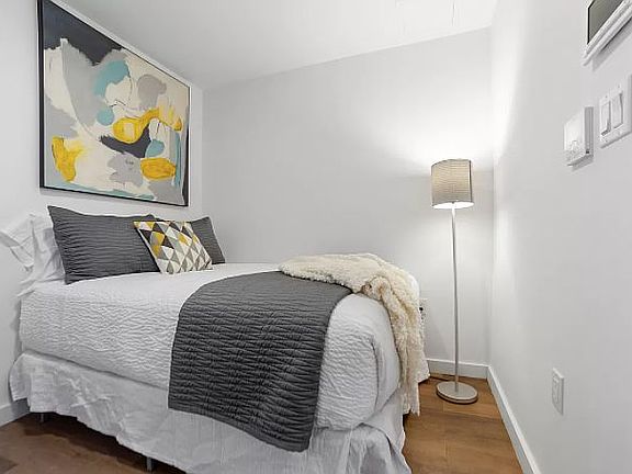 5th image of 814 Amsterdam Ave #4H