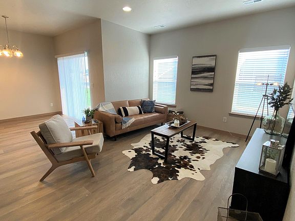 4th image of 13229 Saloon St #2B-2Ba-1100Sqft