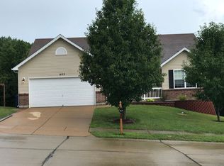 1833 Championship Ln, Festus, MO 63028