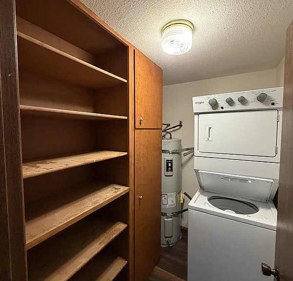 305 La Villa Dr — Photo 7