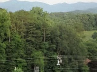 1-4 Windy Ridge Ter, Hayesville, NC 28904