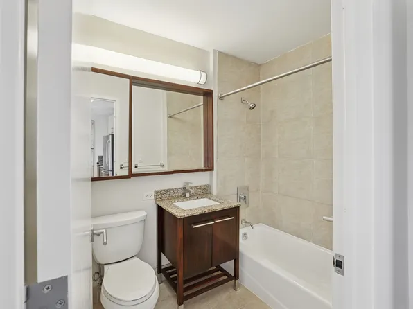 125 West 31st Street image 1 of 21