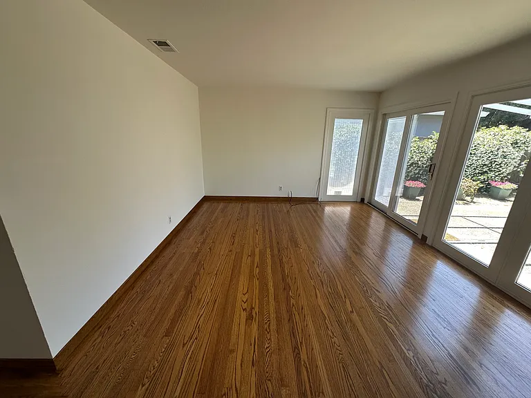 1648 Lee Dr — Photo 5
