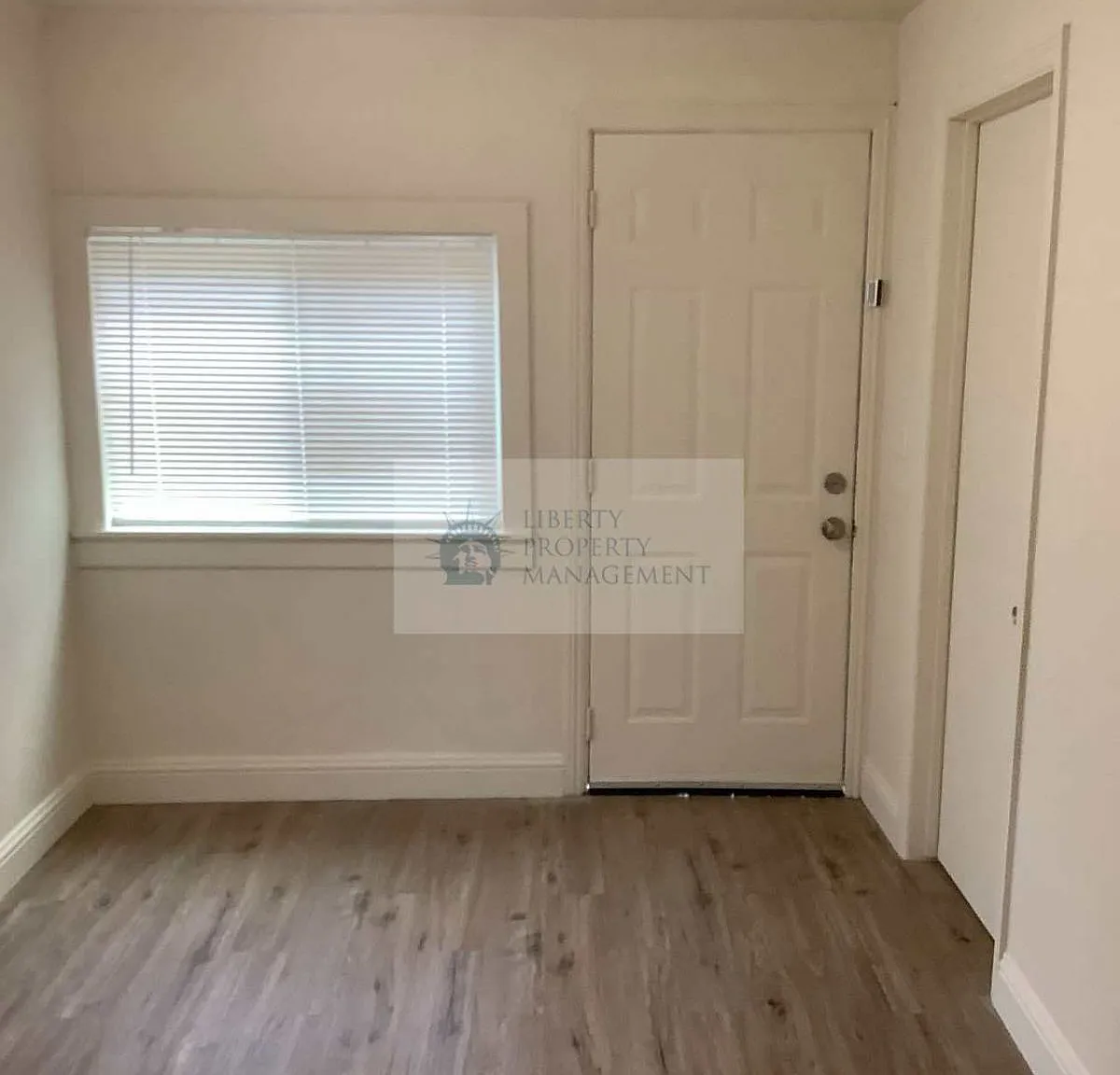 1 bed, 800 sqft, $1,450 — Photo 3