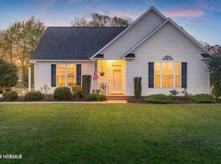 1404 Ashmoor Ln, Winterville, NC 28590