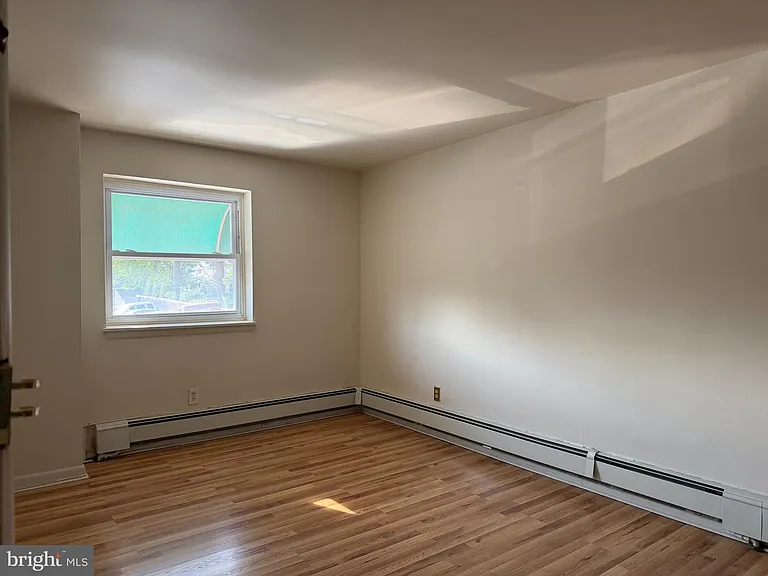 801 W Chester Pike — Photo 6