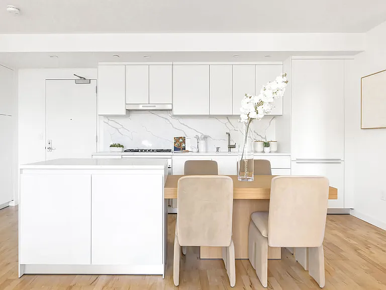346 Congress St #703 — Photo 10
