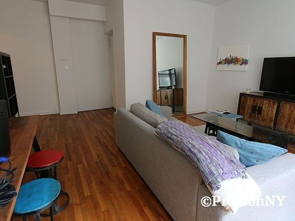 3rd image of 416 Lafayette St APT 5C