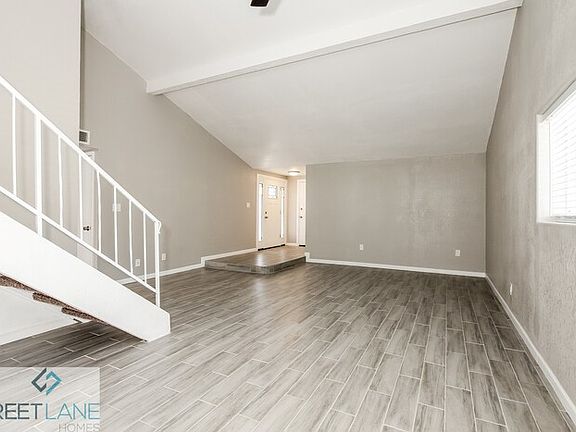 3rd image of 9615 N 52nd Ln