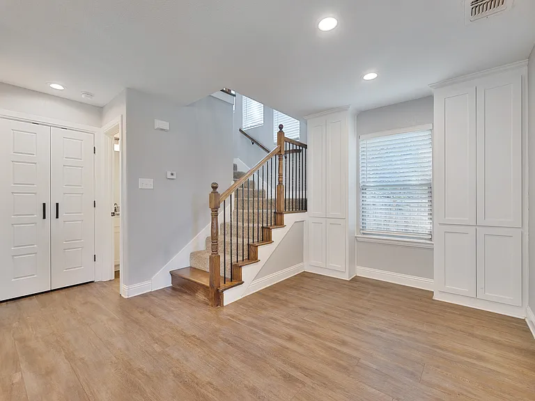 1713 Bronco Rd — Photo 2