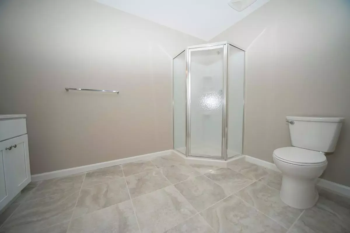 2 bed, 950 sqft, $2,425 — Photo 4