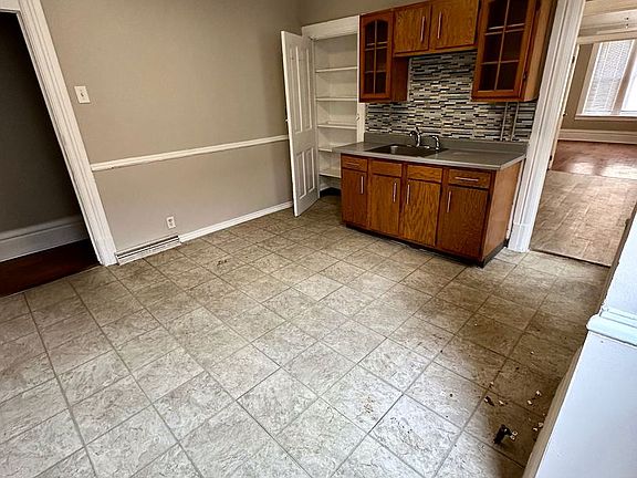 3rd image of 106 S 14th St APT 1