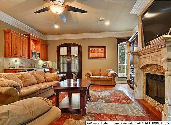 3rd image of 17145 N Lake Dr