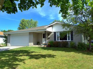 8904 W Dallas St, Milwaukee, WI 53224