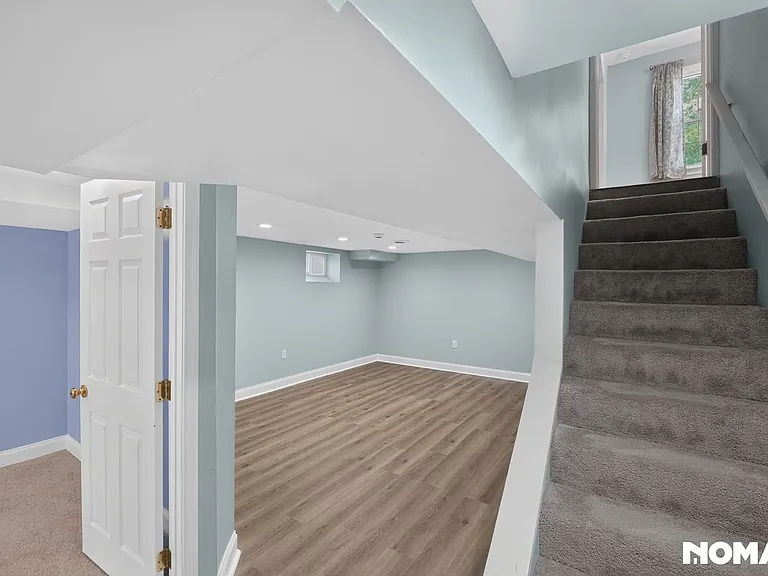 442 Westshire Dr — Photo 24