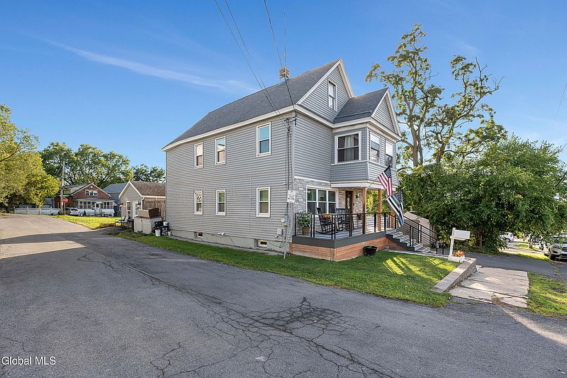 4th image of 550 Gerling Street