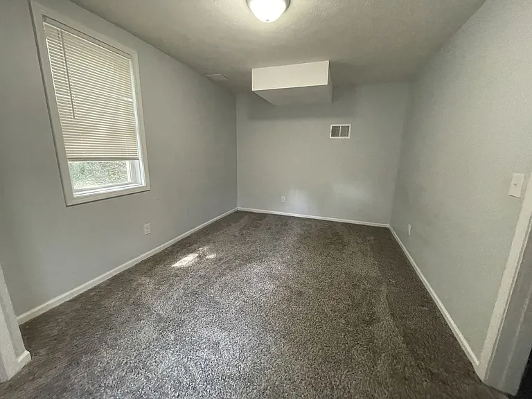 6343 Bedford Ave — Photo 8