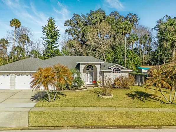 26 Old Sunbeam Dr, South Daytona, FL 32119