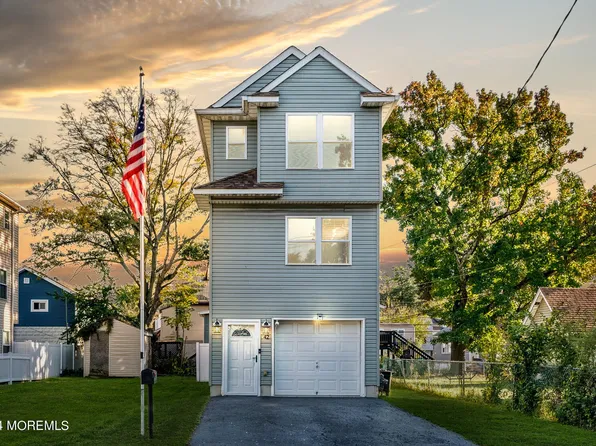 42 Jahn Street, Keansburg, NJ 07734