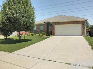 1915 Edgehill Dr, Arlington, TX 76014