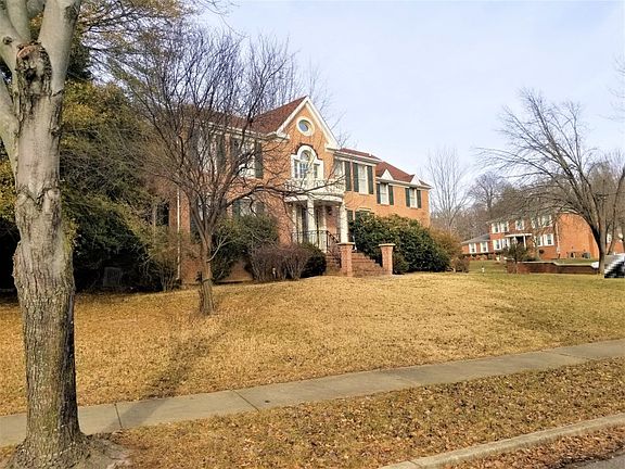 3rd image of 801 Sero Estates Dr