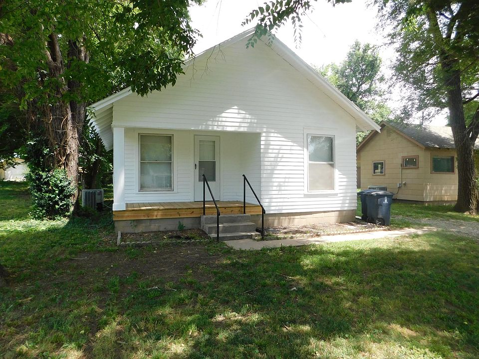 1st image of 512 S Race St