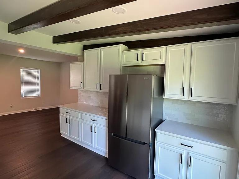 557 West St — Photo 5