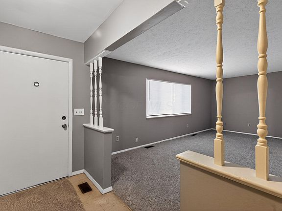 4th image of 204 Barcelona Ave