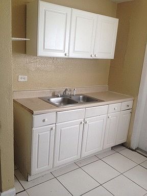 4th image of 2316 NW 14th Ct