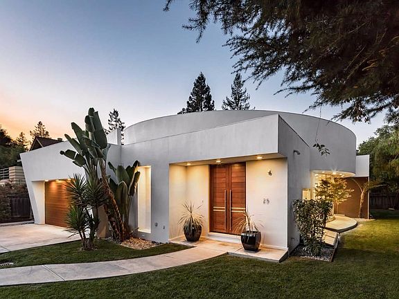 2nd image of 25 W Portola Ave