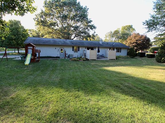 4th image of 1502 Cottonwood Dr