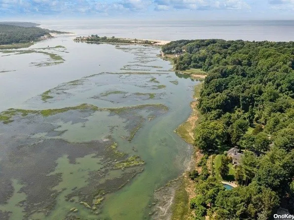 9 Pine Point, Nissequogue, NY 11780