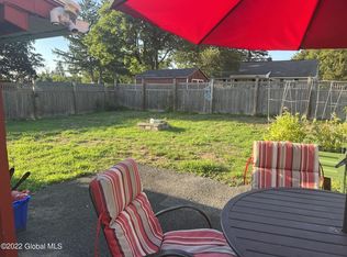 57 126th St, Troy, NY 12182
