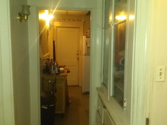 3rd image of 821 Myrtle Ave #1